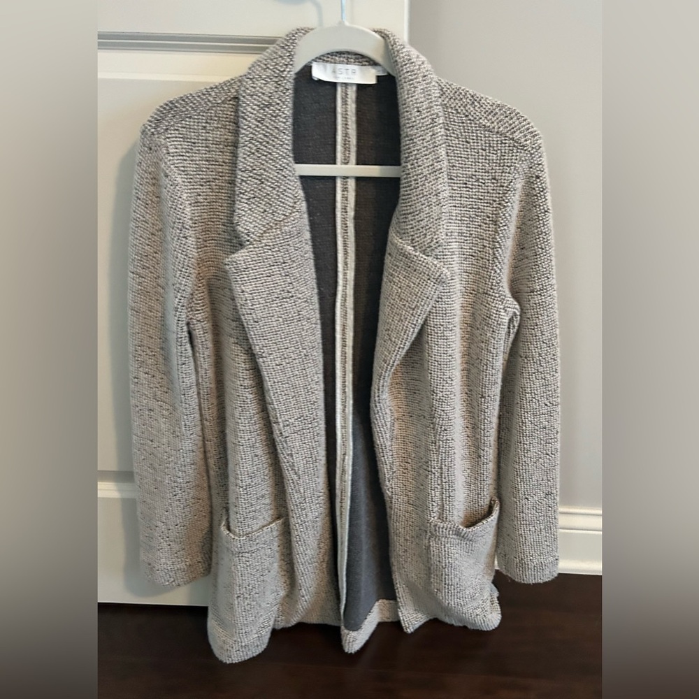 ASTR Sweater Blazer w Pockets